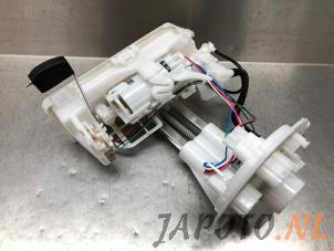 Gebruikte Benzinepomp Toyota RAV4 (A5) 2.5 Hybrid 16V AWD Prijs € 157,49 Margeregeling aangeboden door Japoto Parts B.V.
