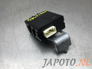 Gebruikte Centrale Deurvergrendelings Module Toyota RAV4 (A5) 2.5 Hybrid 16V AWD Prijs € 52,45 Margeregeling aangeboden door Japoto Parts B.V.