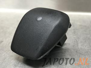 Gebruikte Sensor Licht Kia Picanto (JA) 1.0 T-GDI 12V Prijs € 26,20 Margeregeling aangeboden door Japoto Parts B.V.