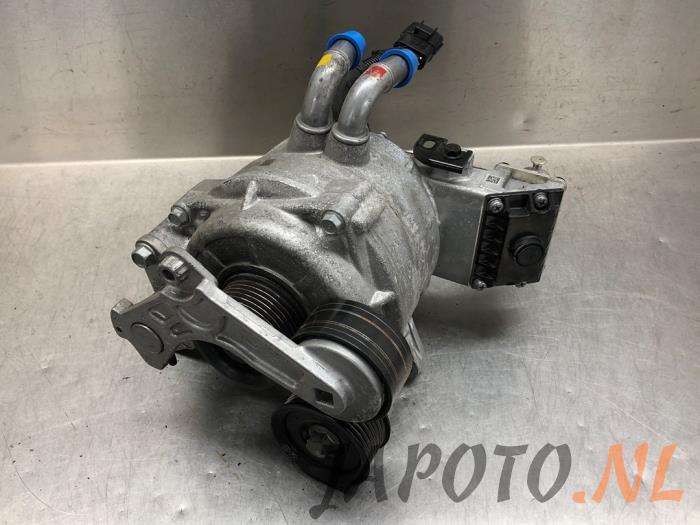 Dynamo van een Kia Niro I (DE) 1.6 GDI PHEV 2018