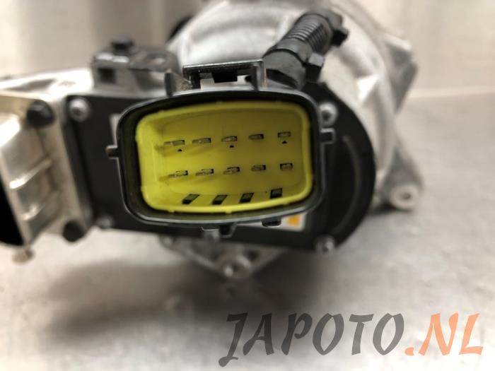 Dynamo van een Kia Niro I (DE) 1.6 GDI PHEV 2018