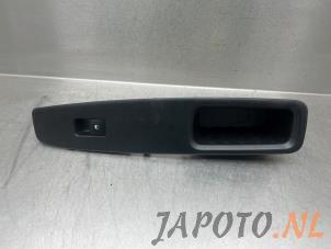 Gebruikte Schakelaar Elektrisch Raam Hyundai i10 1.0 12V Prijs € 20,95 Margeregeling aangeboden door Japoto Parts B.V.