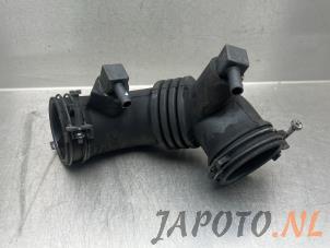 Gebruikte Aanzuigslang Lucht Hyundai i10 1.0 12V Prijs € 36,74 Margeregeling aangeboden door Japoto Parts B.V.