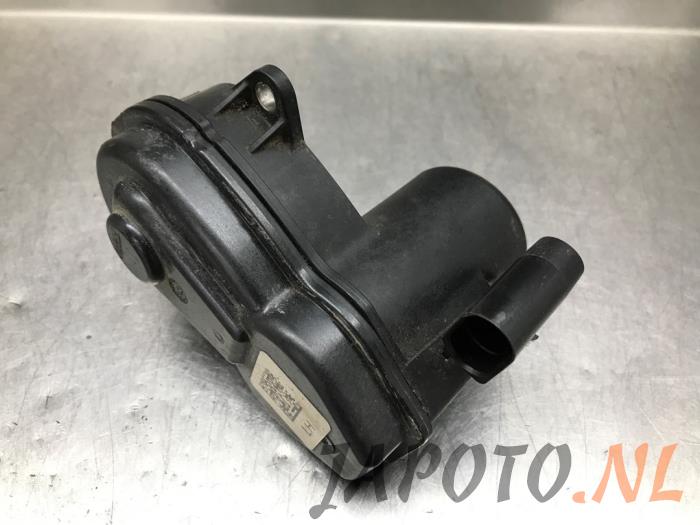Gebruikte Handrem motor Nissan Qashqai (J11) 1.3 DIG-T 160 16V Prijs € 104,95 Margeregeling aangeboden door Japoto Parts B.V.