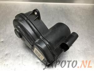 Gebruikte Handrem motor Nissan Qashqai (J11) 1.3 DIG-T 160 16V Prijs € 104,95 Margeregeling aangeboden door Japoto Parts B.V.