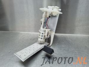 Gebruikte Benzinepomp Toyota Verso S 1.33 16V Dual VVT-I Prijs € 52,49 Margeregeling aangeboden door Japoto Parts B.V.