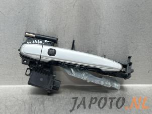 Gebruikte Deurgreep 4Deurs rechts-voor Lexus GS (..S19) 300 3.0 24V VVT-i Prijs € 52,45 Margeregeling aangeboden door Japoto Parts B.V.