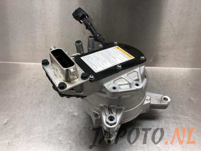 Gebruikte Dynamo Hyundai Kona (OS) 1.6 GDi HEV 16V Prijs € 157,45 Margeregeling aangeboden door Japoto Parts B.V.
