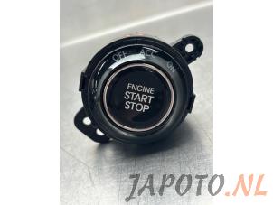 Gebruikte Start/Stop schakelaar Kia Rio III (UB) 1.2 CVVT 16V Prijs € 15,74 Margeregeling aangeboden door Japoto Parts B.V.