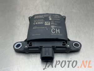 Gebruikte Dode hoek sensor Toyota C-HR (X1,X5) 1.8 16V Hybrid Prijs € 78,74 Margeregeling aangeboden door Japoto Parts B.V.