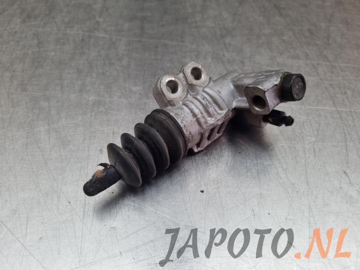 Gebruikte Koppeling Hulp Cilinder Kia Stonic (YB) 1.0i T-GDi 12V Prijs € 26,20 Margeregeling aangeboden door Japoto Parts B.V.