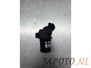 Gebruikte Ruitensproeierpomp achter Suzuki Celerio (LF) 1.0 12V Prijs € 19,00 Inclusief btw aangeboden door Japoto Parts B.V.