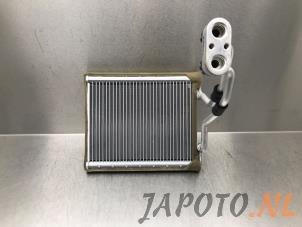 Gebruikte Chaufage Radiateur Hyundai Ioniq EV 38 kWh Prijs € 63,53 Inclusief btw aangeboden door Japoto Parts B.V.