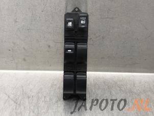 Gebruikte Schakelblok ruiten Mitsubishi ASX 1.6 MIVEC 16V Prijs € 52,45 Margeregeling aangeboden door Japoto Parts B.V.