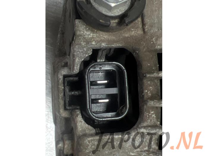 Dynamo van een Nissan X-Trail (T31) 2.5 16V SE,LE 4x4 2007