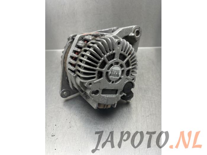 Dynamo van een Mitsubishi ASX 1.6 MIVEC 16V 2010