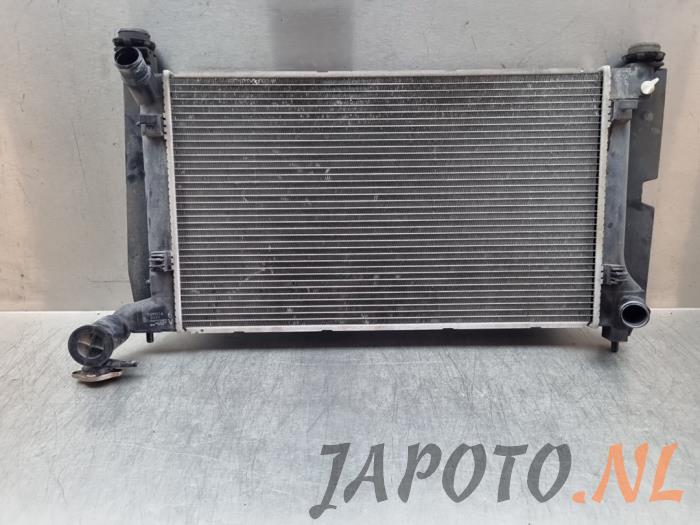 Gebruikte Radiateur Toyota Corolla Verso (R10/11) 1.6 16V VVT-i Prijs € 31,49 Margeregeling aangeboden door Japoto Parts B.V.