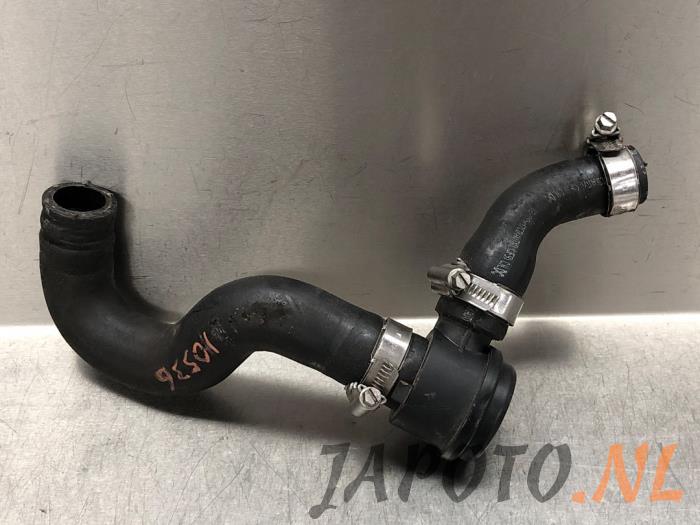 Gebruikte Intercooler Slang Nissan Micra (K14) 0.9 IG-T 12V Prijs € 52,49 Margeregeling aangeboden door Japoto Parts B.V.