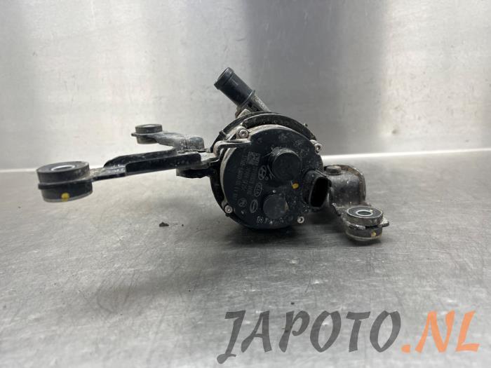 Gebruikte Waterpomp Hyundai Kona (OS) 64 kWh Prijs € 104,95 Margeregeling aangeboden door Japoto Parts B.V.