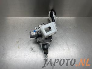 Gebruikte ABS Pomp Kia Niro I (DE) 1.6 GDI PHEV Prijs € 523,95 Margeregeling aangeboden door Japoto Parts B.V.