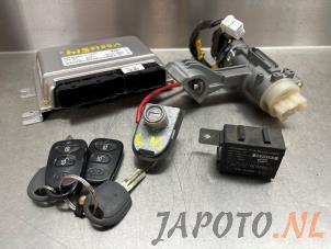 Gebruikte Contactslot + computer Kia Sportage (JE) 2.0 CVVT 16V 4x2 Prijs € 183,74 Margeregeling aangeboden door Japoto Parts B.V.