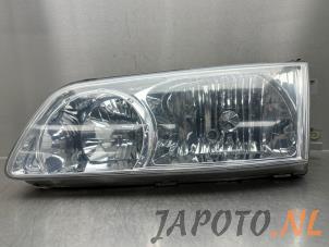 Gebruikte Linker Koplamp Hyundai H-1/H-200 2.5 Tdi Prijs € 52,45 Margeregeling aangeboden door Japoto Parts B.V.
