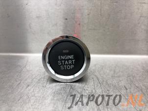 Gebruikte Start/Stop schakelaar Toyota Avensis Wagon (T27) 2.0 16V VVT-i Prijs € 20,99 Margeregeling aangeboden door Japoto Parts B.V.
