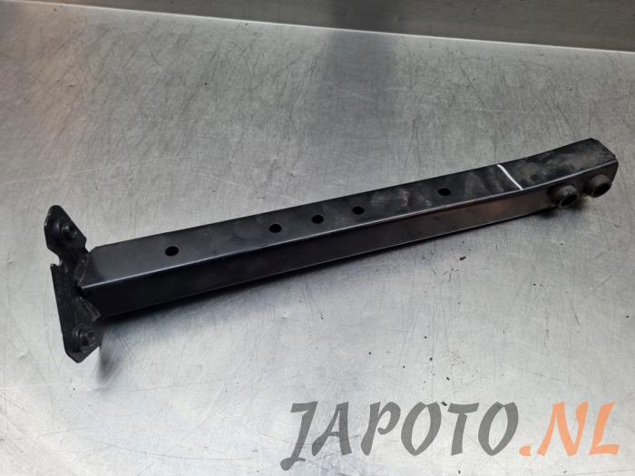 Subframe van een Nissan Juke (F16) 1.0 DIG-T 12V 2021