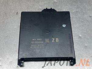 Gebruikte BCM Toyota Corolla (E21/EA1/EH1) 2.0 16V Hybrid Prijs € 104,95 Margeregeling aangeboden door Japoto Parts B.V.