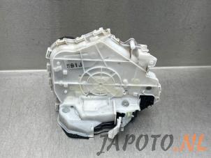 Gebruikte Slotmechaniek Portier 4Deurs rechts-achter Mazda 3 Sport (BP) 2.0 SkyActiv-X M Hybrid 16V Prijs € 52,49 Margeregeling aangeboden door Japoto Parts B.V.