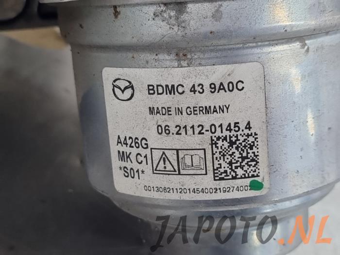ABS Pomp van een Mazda 3 Sport (BP) 2.0 SkyActiv-X M Hybrid 16V 2020
