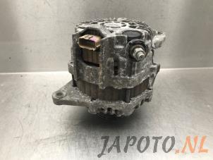 Gebruikte Alternator Mitsubishi Space Star (A0) 1.0 12V Prijs € 36,70 Margeregeling aangeboden door Japoto Parts B.V.