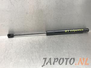 Gebruikte Amortisseur links-achter Hyundai Ioniq EV Prijs € 24,95 Margeregeling aangeboden door Japoto Parts B.V.