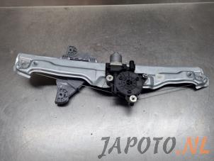 Gebruikte Raammechaniek 4Deurs rechts-achter Kia Sportage (NQ5) 1.6 T-GDi PHEV 16V AWD Prijs € 99,99 Margeregeling aangeboden door Japoto Parts B.V.