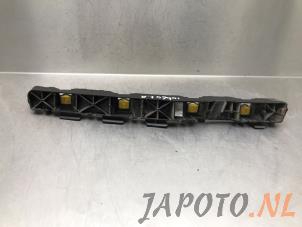 Gebruikte Bumpersteun links-achter Hyundai Tucson (TL) 1.7 CRDi 16V 2WD Prijs € 20,95 Margeregeling aangeboden door Japoto Parts B.V.