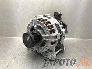 Gebruikte Alternator Nissan Juke (F16) 1.0 DIG-T 12V Prijs € 131,20 Margeregeling aangeboden door Japoto Parts B.V.