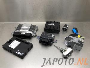 Gebruikte Contactslot + computer Kia Niro I (DE) 1.6 GDI Hybrid Prijs € 208,95 Margeregeling aangeboden door Japoto Parts B.V.