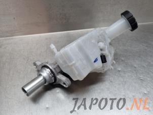 Gebruikte Hoofdremcilinder Nissan Juke (F16) 1.0 DIG-T 12V Prijs € 78,74 Margeregeling aangeboden door Japoto Parts B.V.