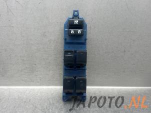 Gebruikte Schakelblok ruiten Toyota Avensis (T27) 1.8 16V VVT-i Prijs € 74,95 Margeregeling aangeboden door Japoto Parts B.V.