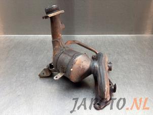 Gebruikte Uitlaatspruitstuk + katalysator Mitsubishi Space Star (A0) 1.0 12V Prijs € 157,45 Margeregeling aangeboden door Japoto Parts B.V.