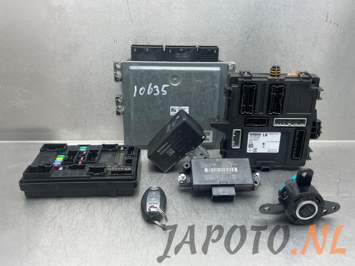 Gebruikte Kontaktslot + computer Nissan Juke (F16) 1.0 DIG-T 12V Prijs € 523,95 Margeregeling aangeboden door Japoto Parts B.V.