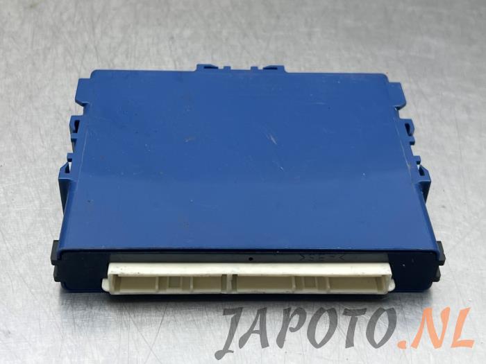 Smart entry computer van een Lexus CT 200h 1.8 16V 2011