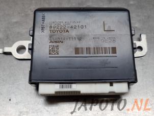 Gebruikte Deur module Toyota RAV4 (A5) 2.5 Hybrid 16V AWD Prijs € 78,70 Margeregeling aangeboden door Japoto Parts B.V.