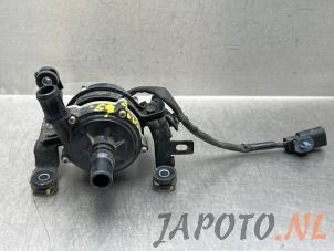 Gebruikte Waterpomp Kia Niro I (DE) 1.6 GDI Hybrid Prijs € 52,45 Margeregeling aangeboden door Japoto Parts B.V.