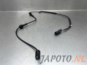 Gebruikte Sensor ABS Suzuki Baleno (EW/FW) 1.2 Dual Jet 16V Prijs € 15,70 Margeregeling aangeboden door Japoto Parts B.V.