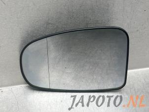 Gebruikte Spiegelglas links Toyota Avensis (T27) 1.8 16V VVT-i Prijs € 19,99 Margeregeling aangeboden door Japoto Parts B.V.