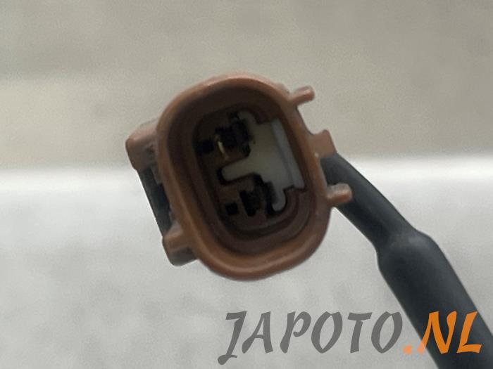 Pingelsensor van een Subaru Forester (SG) 2.0 16V XT 2005