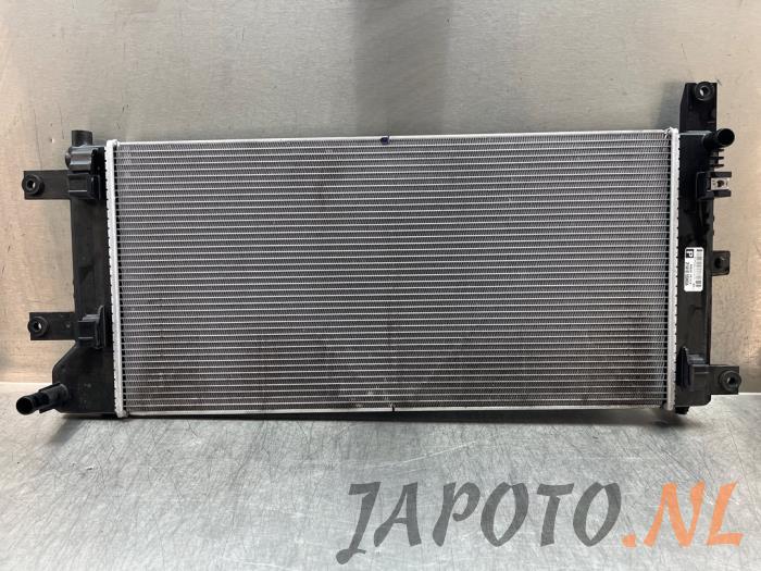 Gebruikte Radiateur Nissan Leaf (ZE1) 39/40kWh Prijs € 178,45 Margeregeling aangeboden door Japoto Parts B.V.