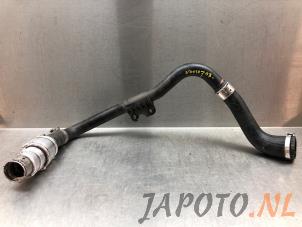 Gebruikte Intercooler Buis Hyundai i30 (PDEB5/PDEBB/PDEBD/PDEBE) 1.0 T-GDI 12V Hybrid 48V Prijs € 78,23 Margeregeling aangeboden door Japoto Parts B.V.