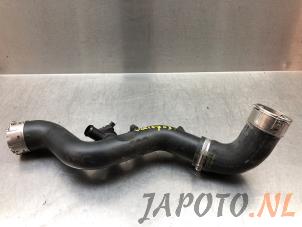 Gebruikte Intercooler Buis Hyundai i30 (PDEB5/PDEBB/PDEBD/PDEBE) 1.0 T-GDI 12V Hybrid 48V Prijs € 78,23 Margeregeling aangeboden door Japoto Parts B.V.